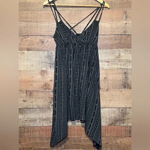 🌻 Vans Asymmetrical Spaghetti Criss Cross Strap Dress Empire Waist size Medium